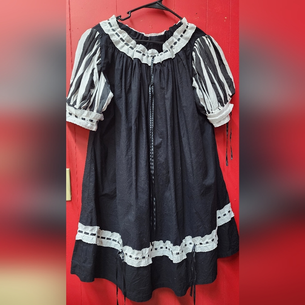 Hand-made black and white dress. L-XL